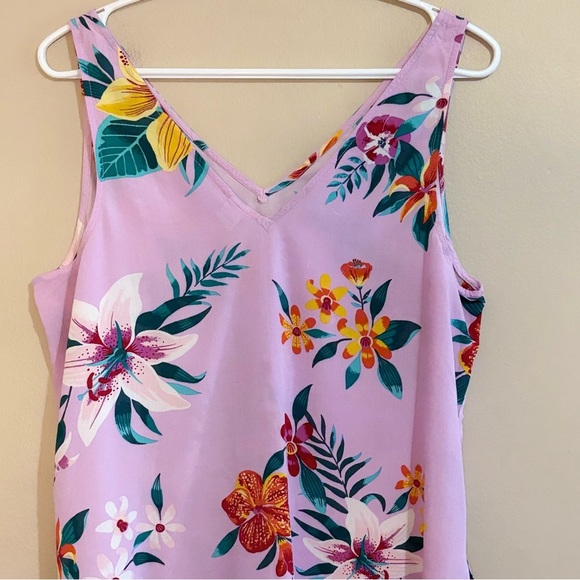 Old Navy Lilac Purple Tropical Floral V-Neck Tank Top Blouse - Picture 10 of 14